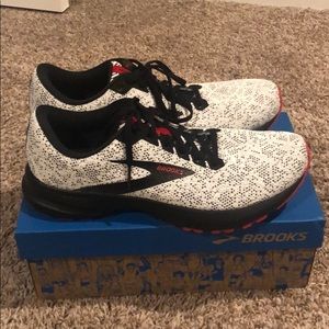 Brooks Launch 7 running shoes